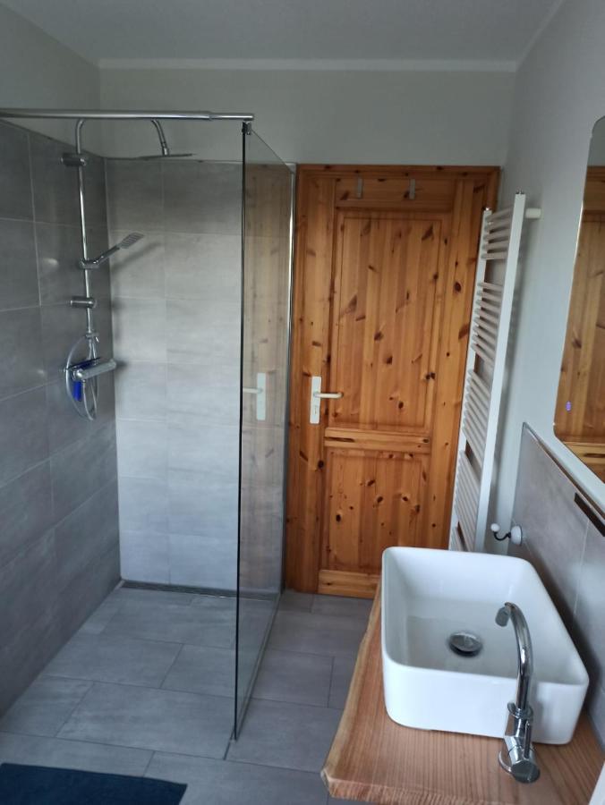 Ferienwohnung Born Am Darsswald Og ภายนอก รูปภาพ